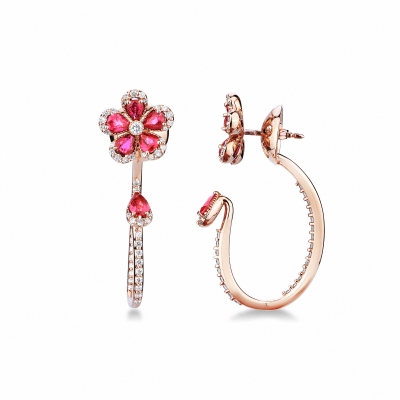 Pendientes en oro rosa con flor de rubies y diamantes