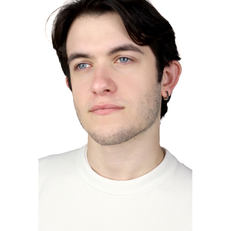 Pendiente único rectangular en oro blanco 18k con diamantes negros