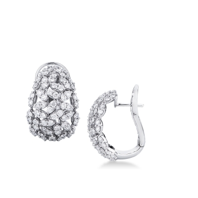 Pendientes de diseño con ilusión de navettes en oro blanco