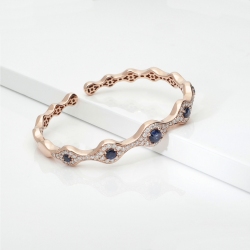 Pulsera Rígida Oro Rosa Zafiros y Diamantes