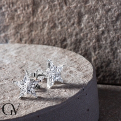 Pendientes en oro blanco 18K con diamantes en forma de estrella 2