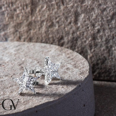 Pendientes en oro blanco 18K con diamantes en forma de estrella