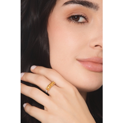 Anillo de oro blanco de 18k con un diamante y 5 citrinos