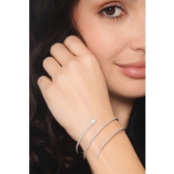 Pulsera resorte en oro 18k con un diamante talla pera y brillantes 2