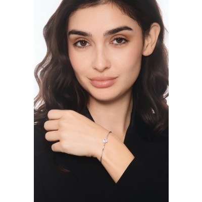 Brazalete rígido en oro blanco con zafiro rosa corazón y diamantes