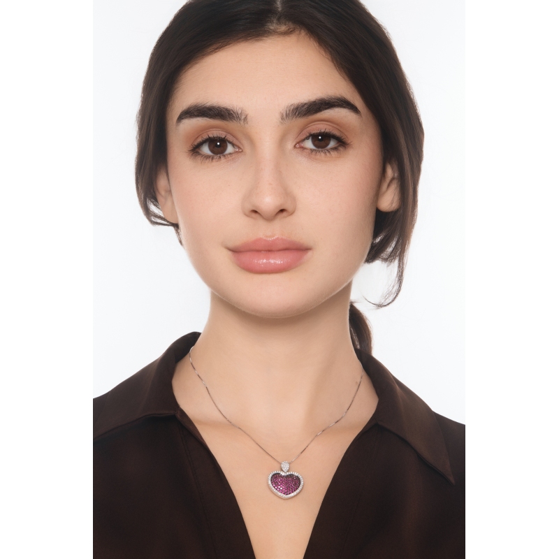Colgante Corazón Rubíes y Diamantes Oro Blanco 18k