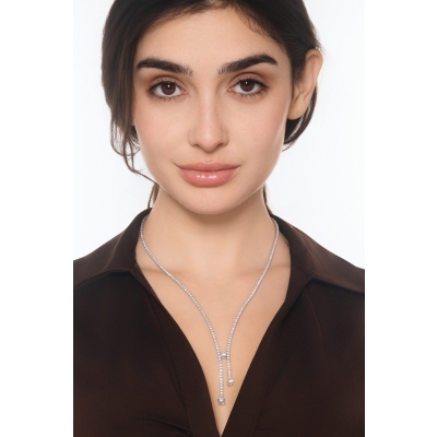 Collar tennis pirámide en oro blanco 18k con diamantes