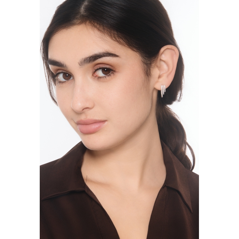 Pendientes en oro blanco 18k con tres filas de diamantes en cascada