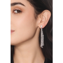 Pendientes colgantes en tejido de oro blanco 18k con diamantes 2