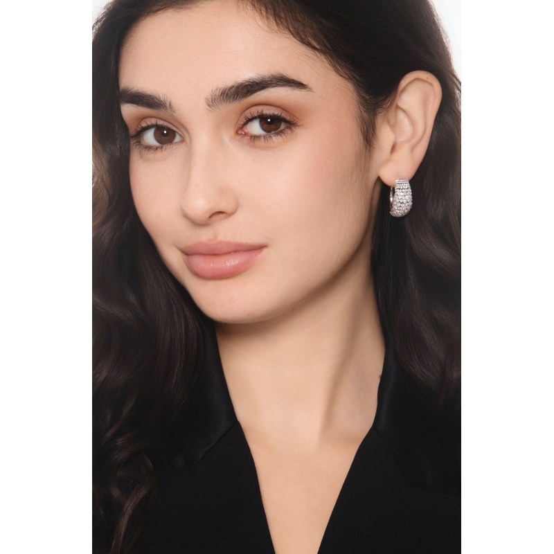 Pendientes en oro blanco con diamantes de montaje suave Pendientes en oro blanco con diamantes de montaje suave