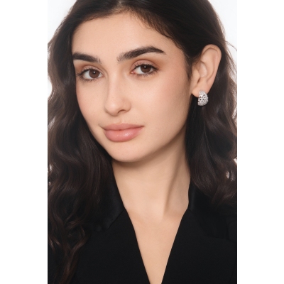 Pendientes de diseño con ilusión de navettes en oro blanco