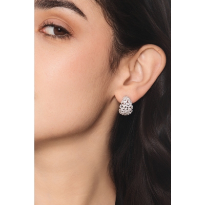 Pendientes de diseño con ilusión de navettes en oro blanco