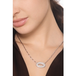 Collar con colgante ovalado pavé en oro blanco y diamantes 2