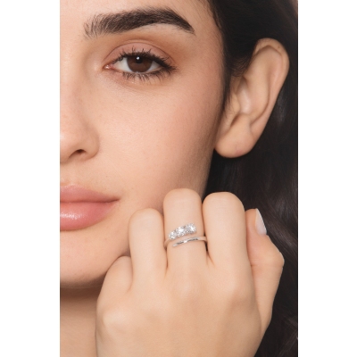 Anillo trilogy Tu y yo en oro blanco 18 quilates con diamantes 