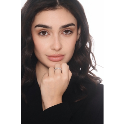 Anillo Eternity en oro blanco 18 quilates con diamantes