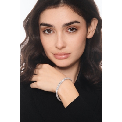 Pulsera tipo tenis con diamantes en oro blanco 18k