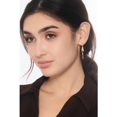 Pendientes colgantes en oro amarillo 18k con diseño geométrico