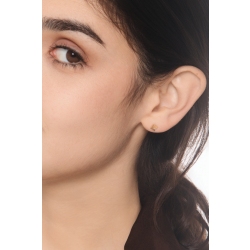 Mono pendiente en oro amarillo 18k con diseño piramidal 2