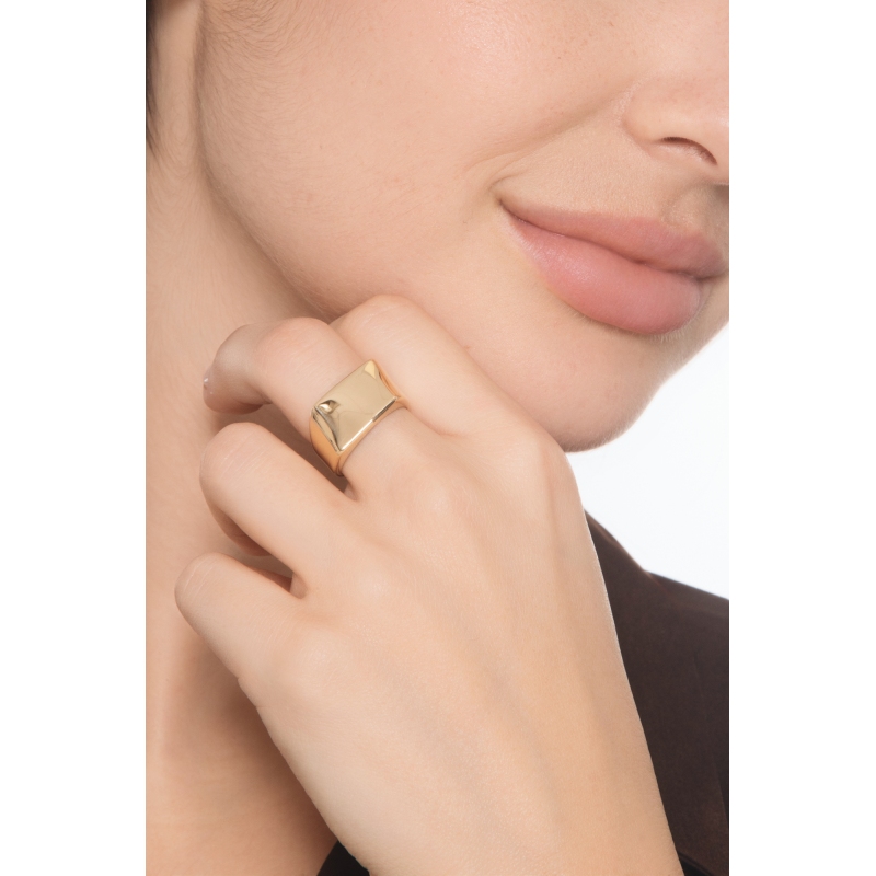 Anillo de mujer en oro amarillo 18k banda rectangular
