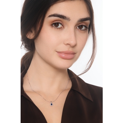 Collar contorno en oro blanco 18k con zafir y diamantes