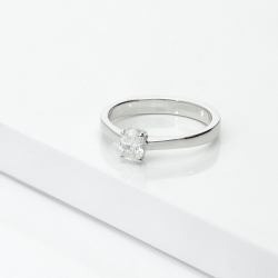 Anillo oro blanco 18K con diamante central GIA ct 0.50