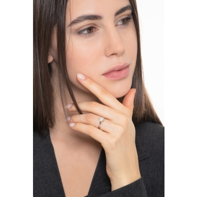 Anillo Solitario en Oro Blanco 18k con Diamante IGI de 0,90ct