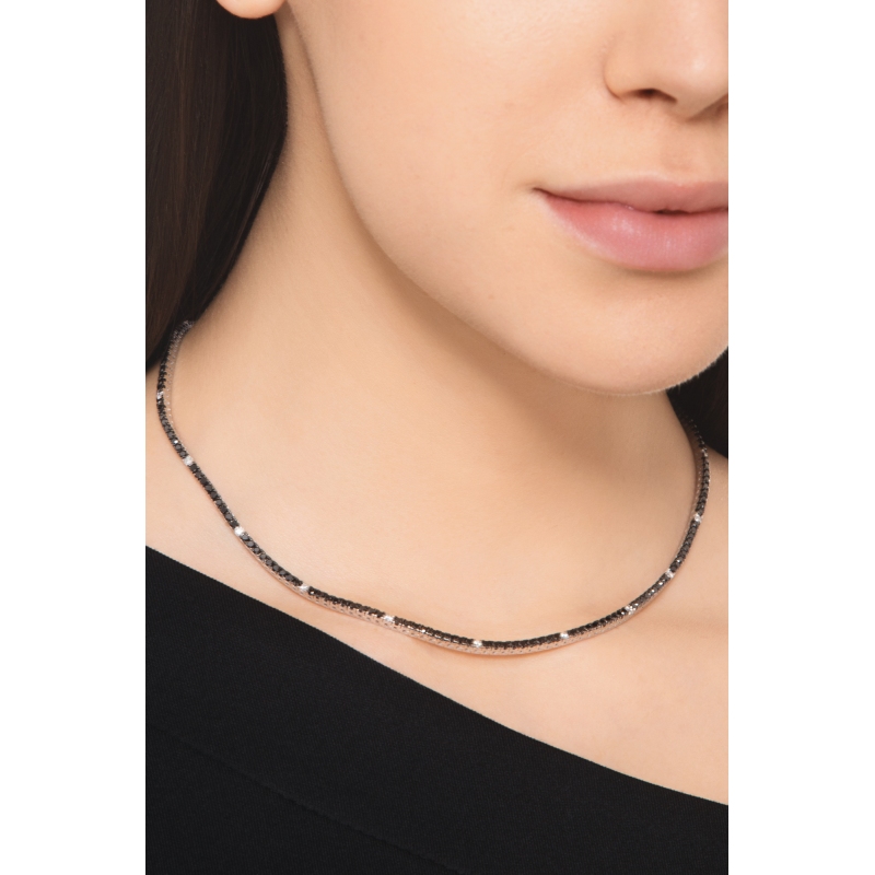 Collar tennis en oro de 18 quilates con diamantes negros y blancos