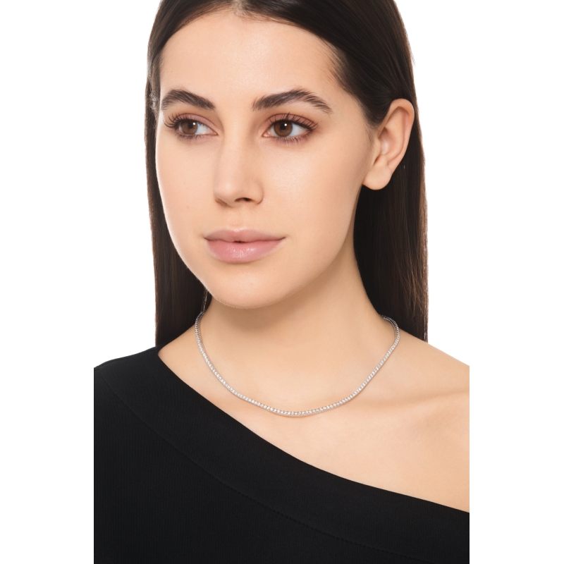 Collar tennis en oro blanco de 18 quilates con diamantes naturales