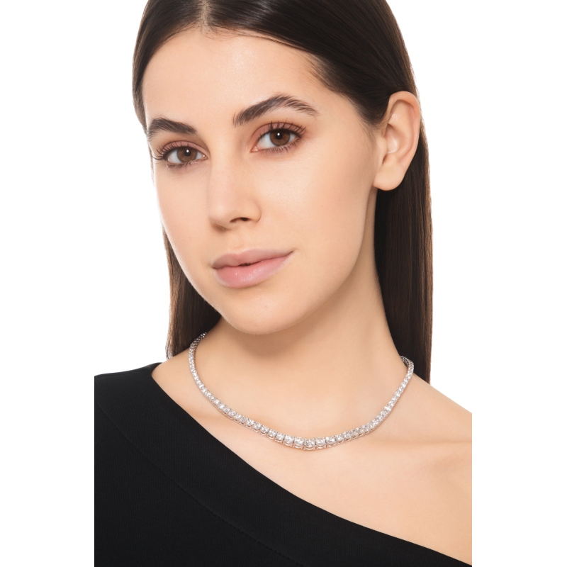 Collar de diamantes en oro blanco 750