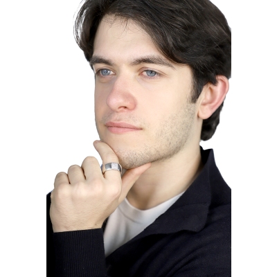 Anillo para Hombre en Oro Blanco 18k con Diamantes