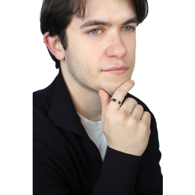 Anillo Solitario en Oro Blanco 750 con Diamante Negro 0.45 ct