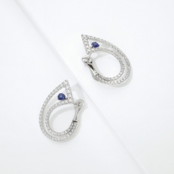 Pendientes zafiro azul y diamantes en oro blanco 18k