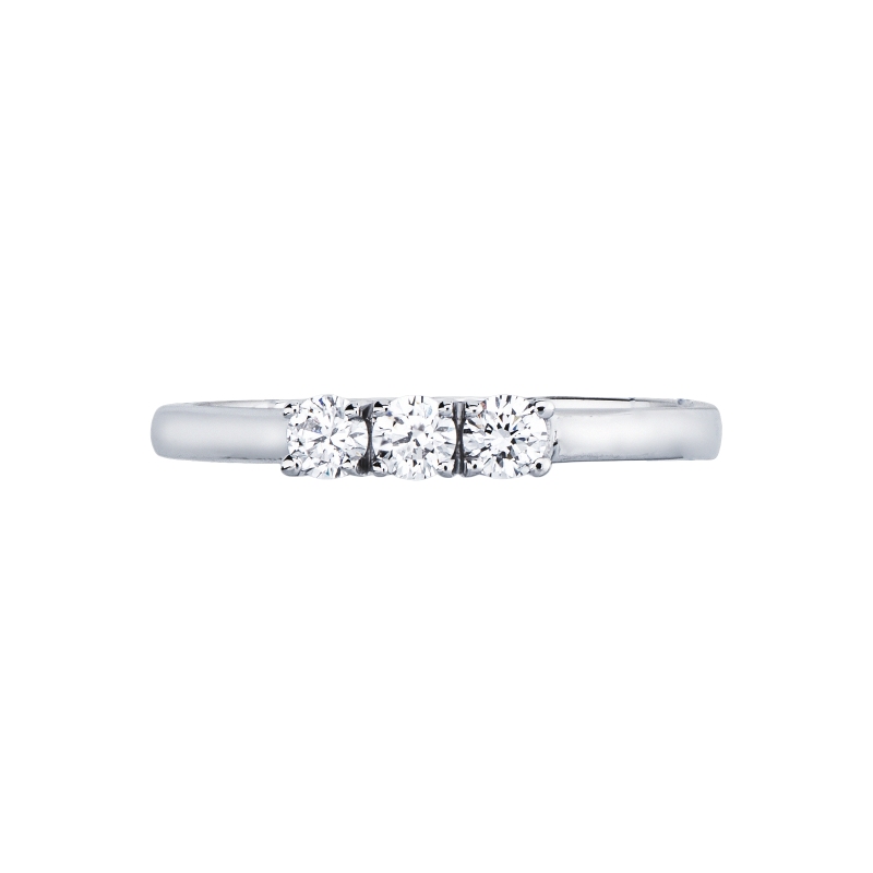 Anillo trilogy lineal en oro blanco 18k con diamantes 0,21 ct