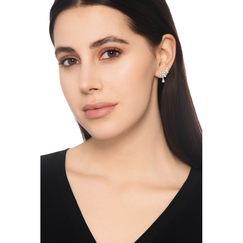 Pendientes fantasía en oro blanco 18 quilates con diamantes 