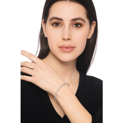 Pulsera elástica de diseño en oro blanco 18k con diamantes