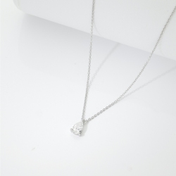 Collar oro blanco 18k diamante gota GIA ct 0.70 