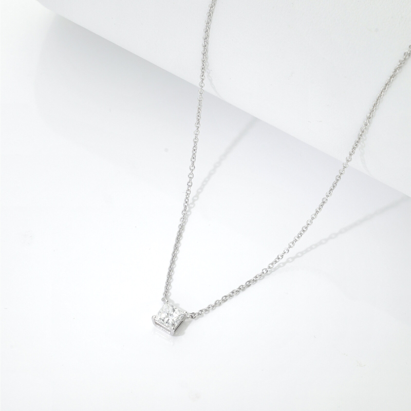 Collar oro blanco 18k diamante princesa GIA ct 0.70 