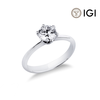 Anillo solitario de seis garras en oro 18 quilates con diamante ct. 0,90