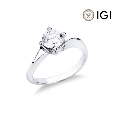 Solitario en oro blanco de 18 kilates con diamante de 1.00 ct