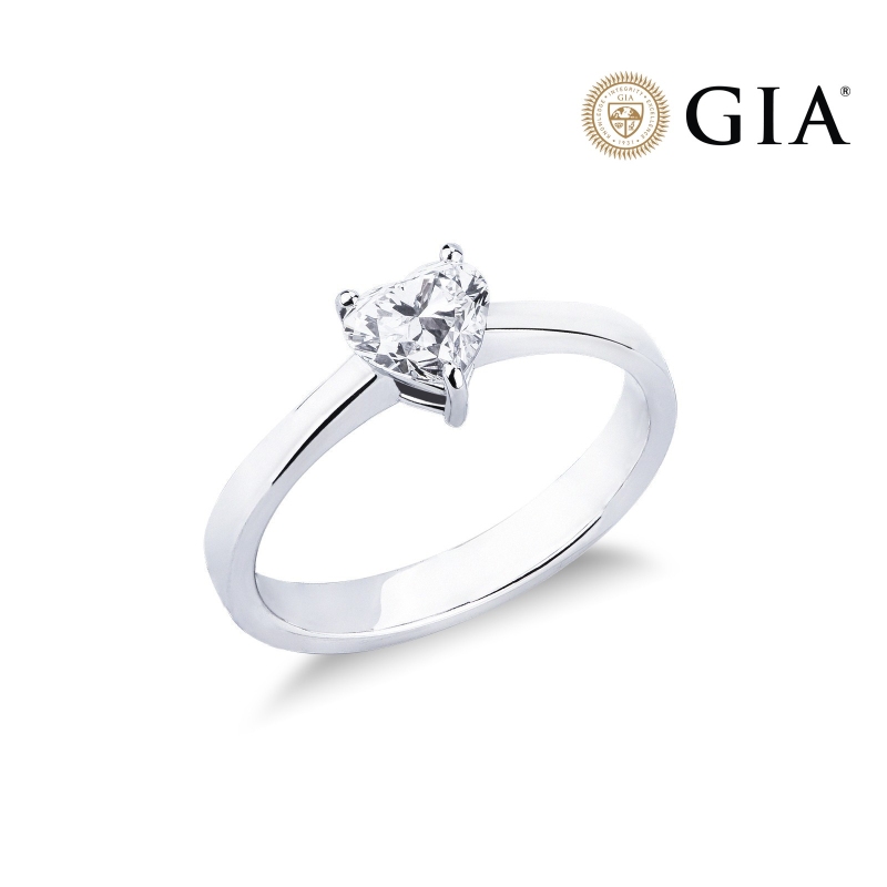 Anillo diamante corte corazón 0,70 ct GIA en oro blanco 750