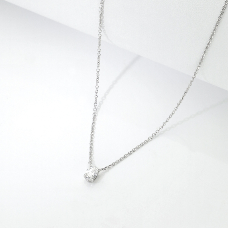 Collar Oro Blanco 18k con diamante oval GIA 0.30 ct