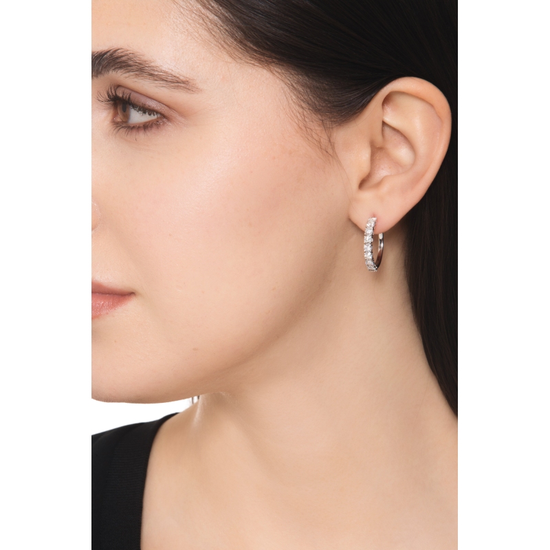 Aros en oro blanco 18k con diamantes