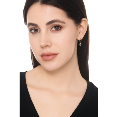 Pendientes de aro en oro blanco 18k con cruz y diamantes