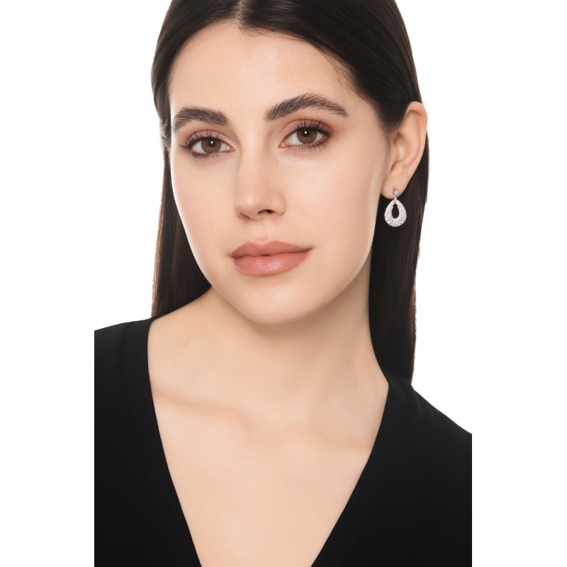 Pendientes de gota en oro blanco 18k con diamantes