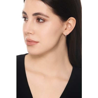 Pendiente suelto en oro blanco 18 quilates con diamantes