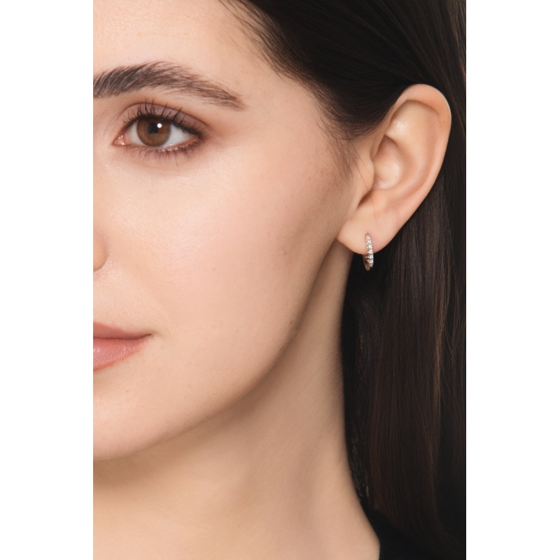 Pendiente suelto en oro blanco 18 quilates con diamantes