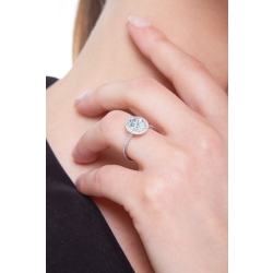 Anillo contorno en oro blanco de 18 quilates con aguamarina 2