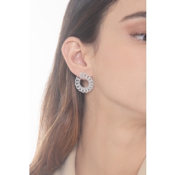 Pendientes de aro en malla gourmette de oro blanco 18k 2