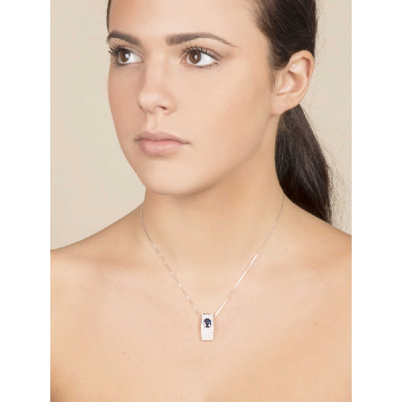 Collar en oro blanco 18k diamantes y zafiro azul Collar en oro blanco 18k diamantes y zafiro azul