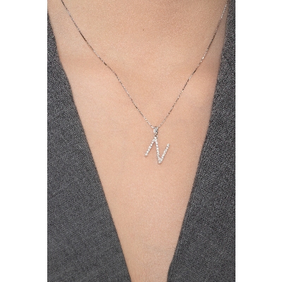 Collar en Oro Blanco 18k con Letra N y Diamantes